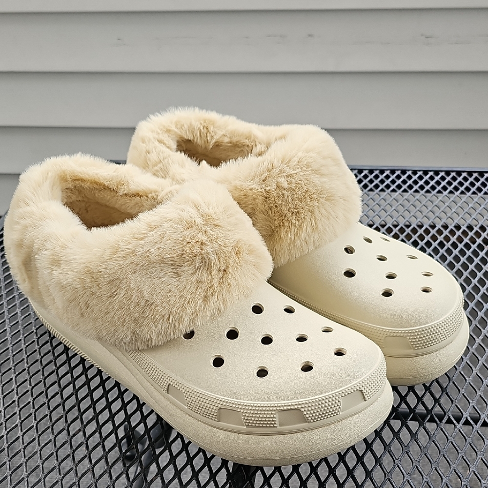 Crocs Comfort Furever Size 13